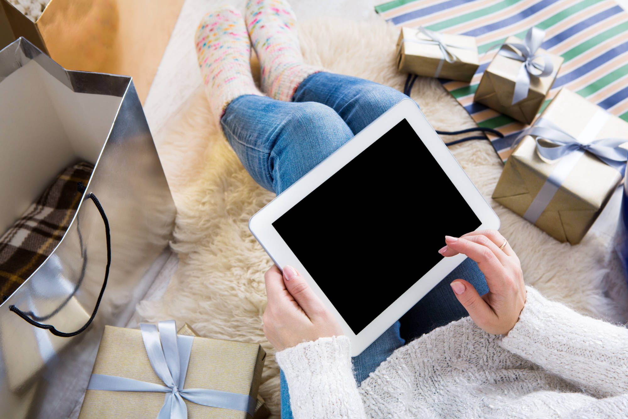Woman shopping online