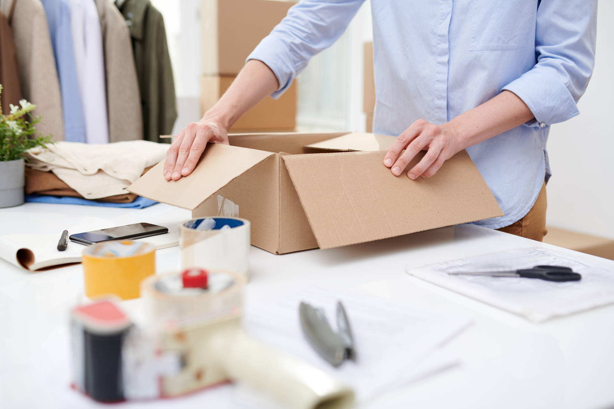 Online shop manager
